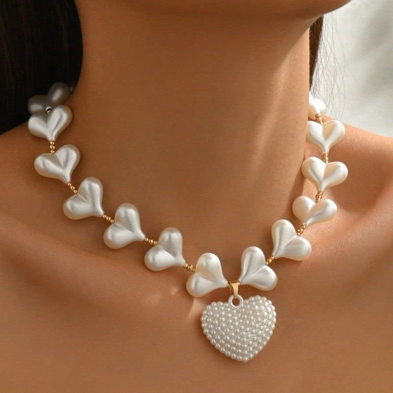 Elegant Heart Pearl Necklace