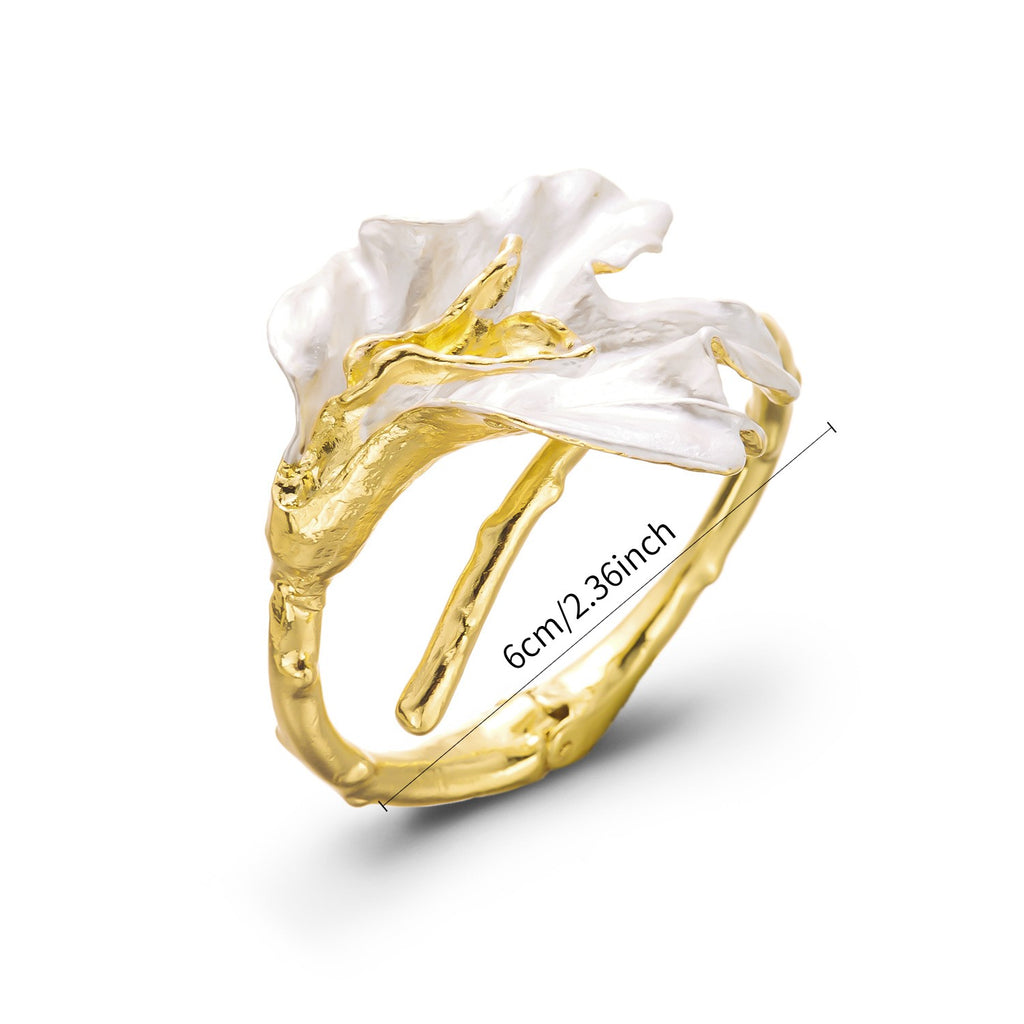 18k Vintage Floral Cuff Bracelet