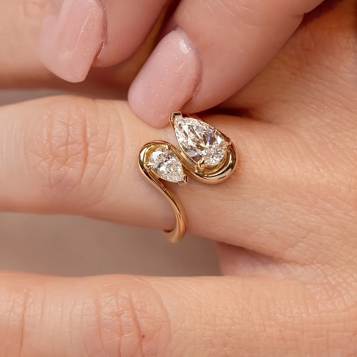 18k Elegant Pear Bypass Ring