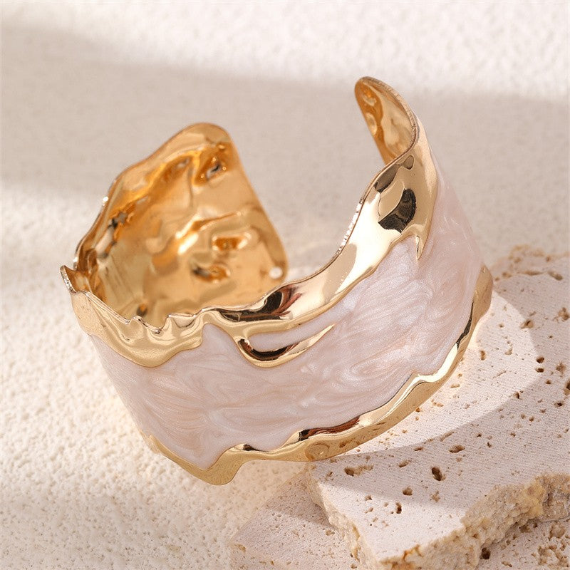 18k Vintage Irregular Cuff Bracelet
