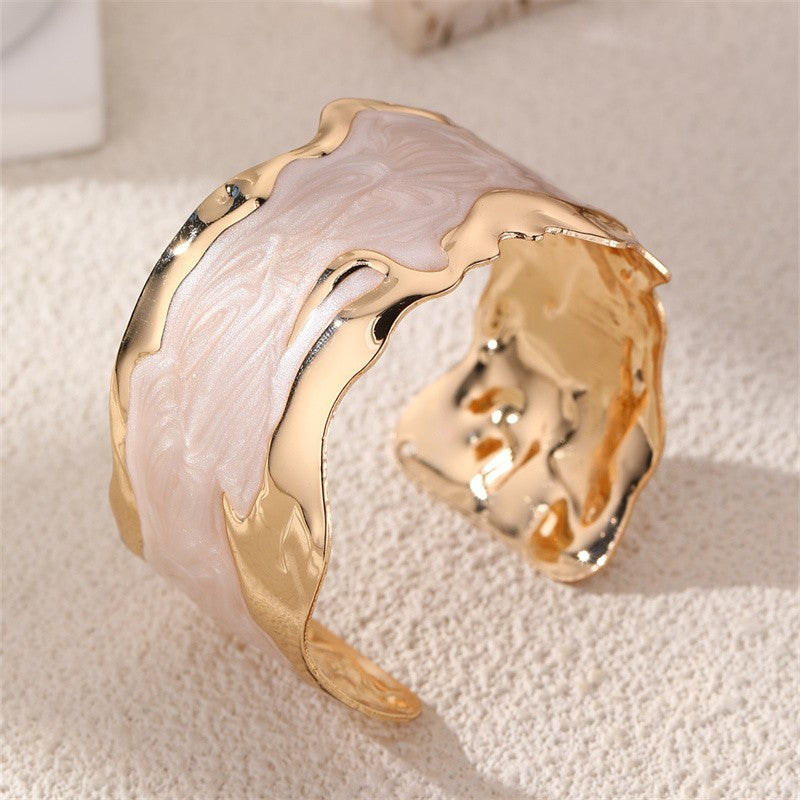 18k Vintage Irregular Cuff Bracelet