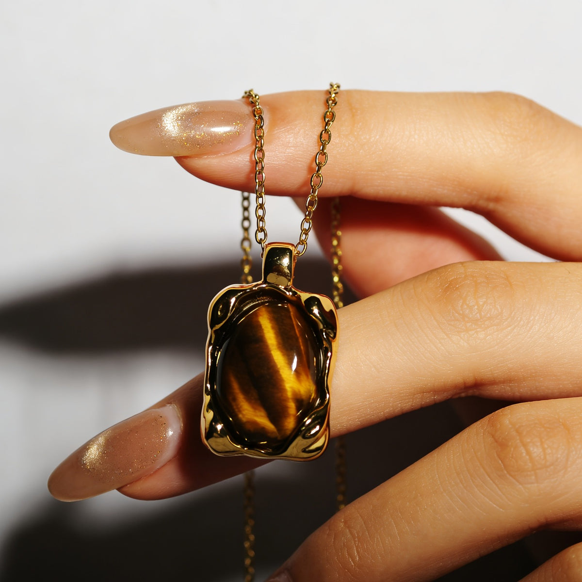 18k Vintage Tiger's Eye Necklace