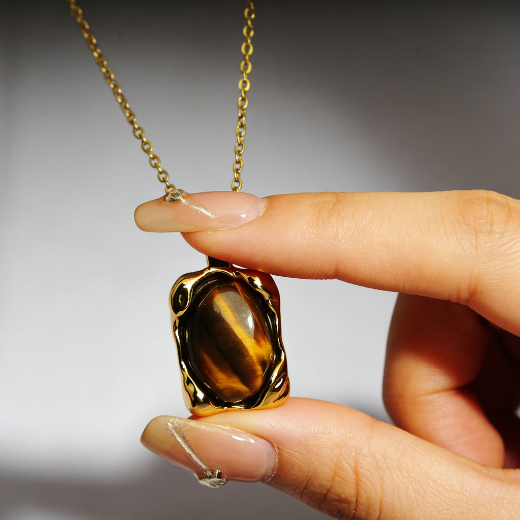 18k Vintage Tiger's Eye Necklace