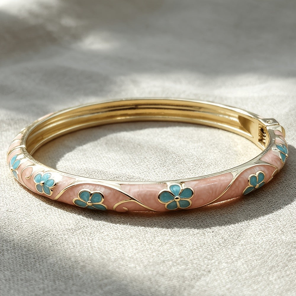18k Boho Flower Bangle