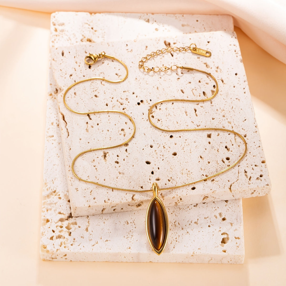 18k Vintage Marquise Tiger's Eye Necklace