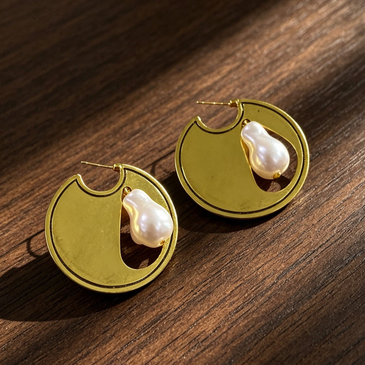 Vintage Geometric Pearl Earrings