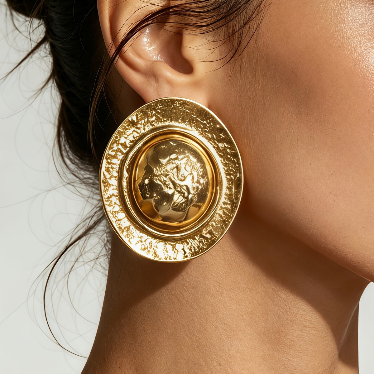 18k Vintage Hammered Disc Earrings