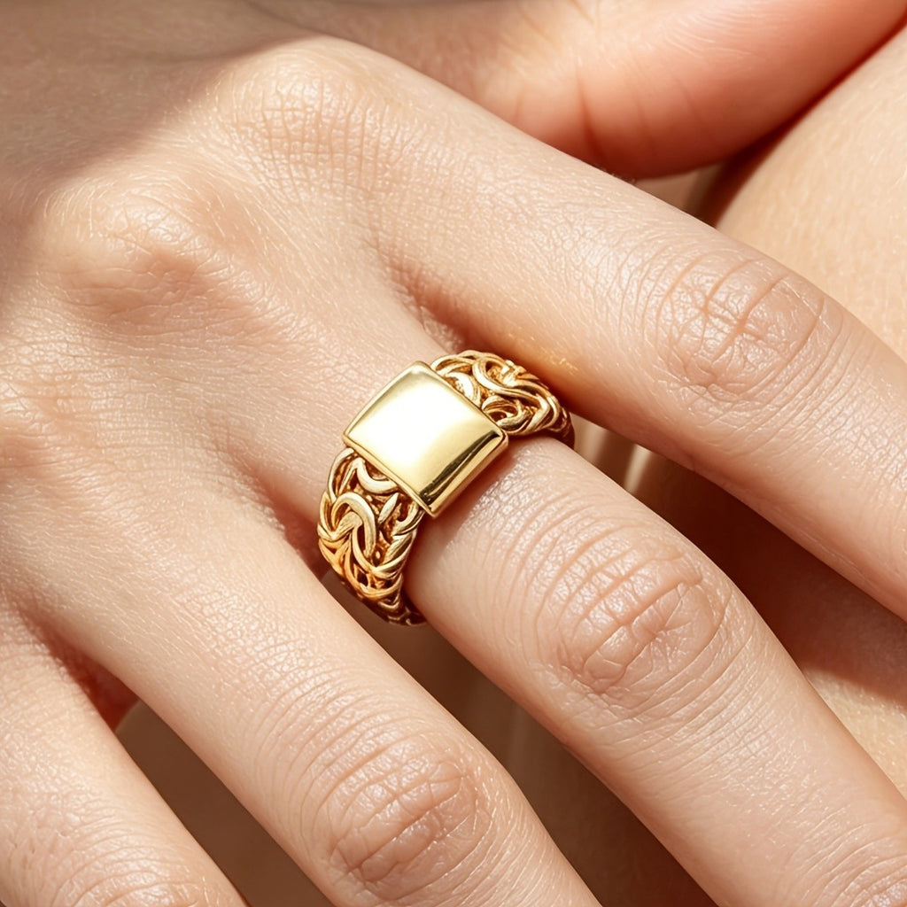 18k Elegant Woven Ring
