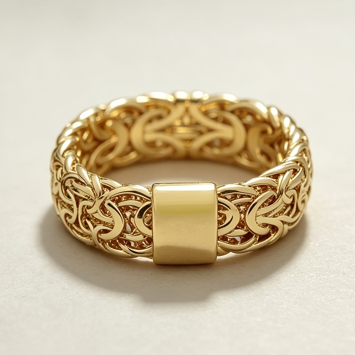 18k Elegant Woven Ring