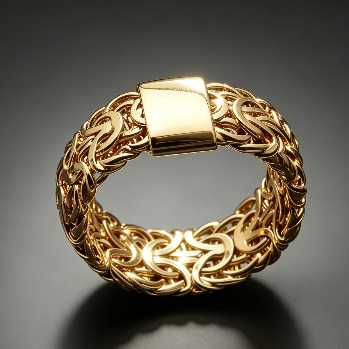 18k Elegant Woven Ring