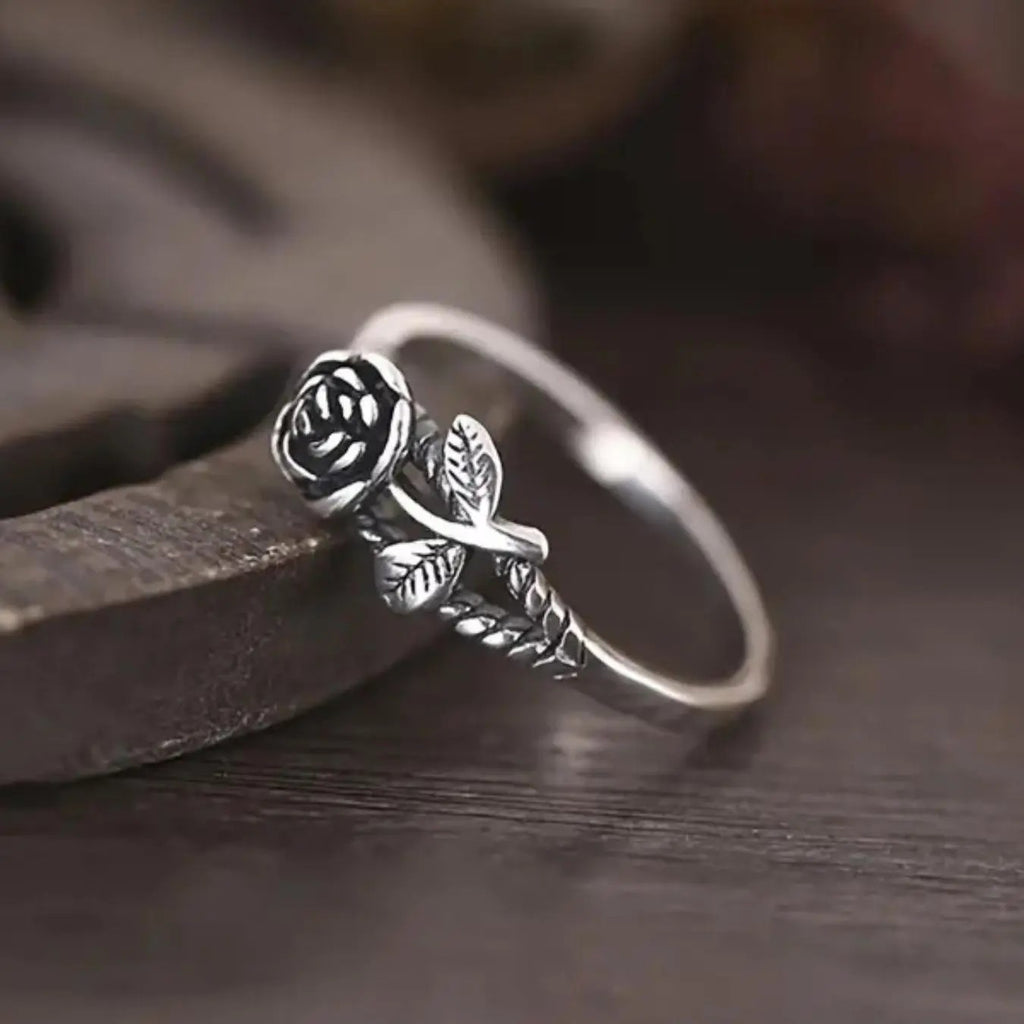 Elegant Rose Ring