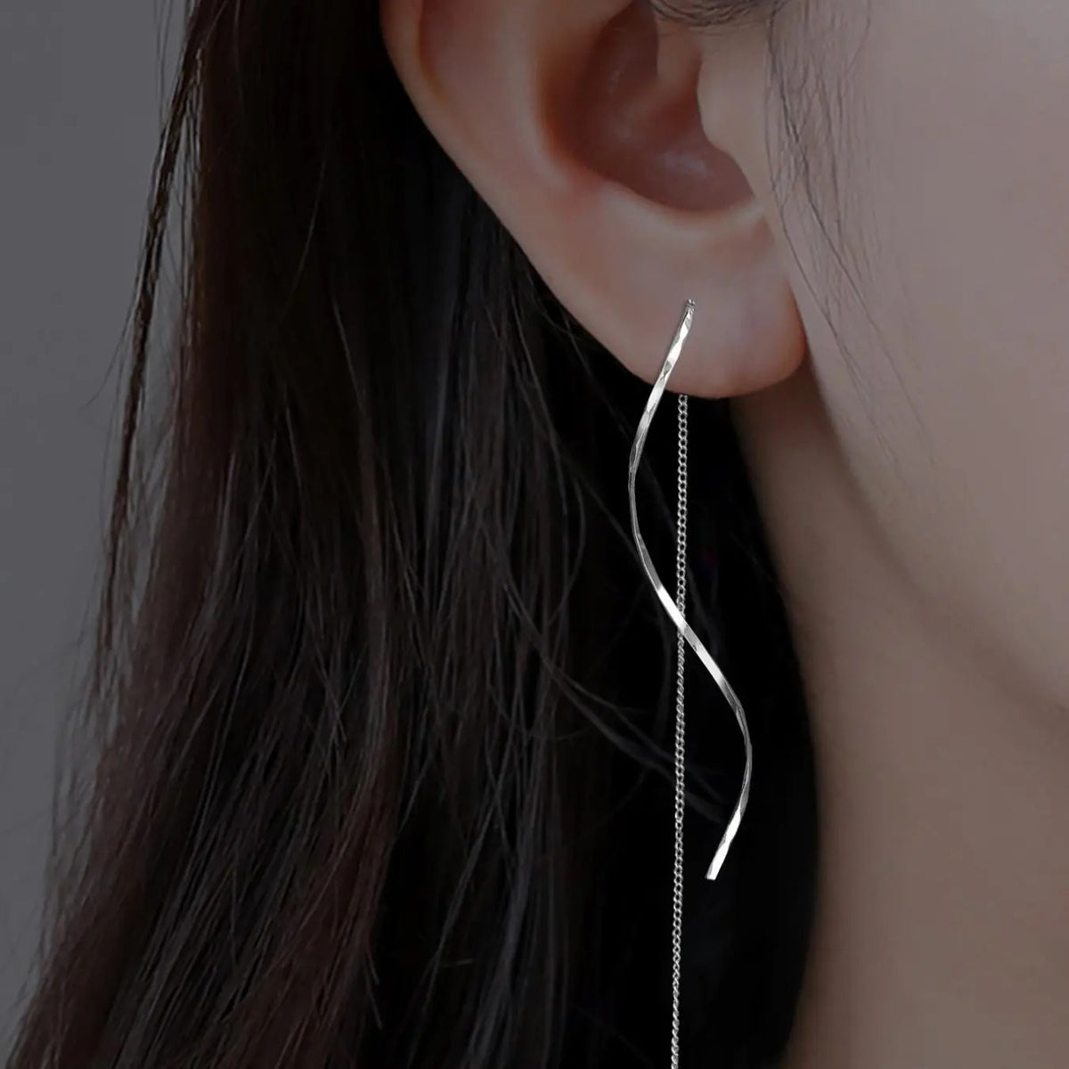 18k Elegant Wave Drop Earrings