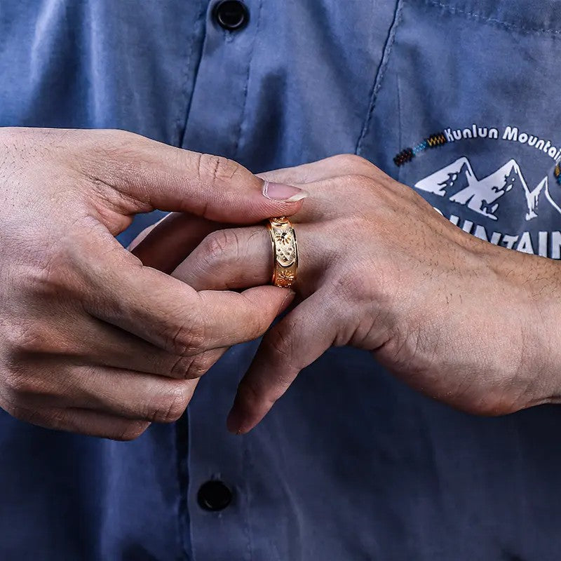 18k Celestial Spinner Ring