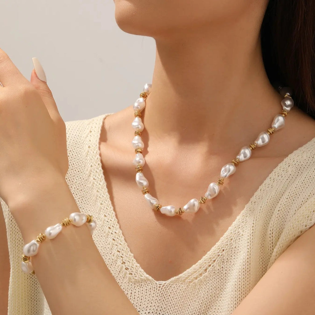 2PC Baroque Pearl Necklace & Bracelet Set