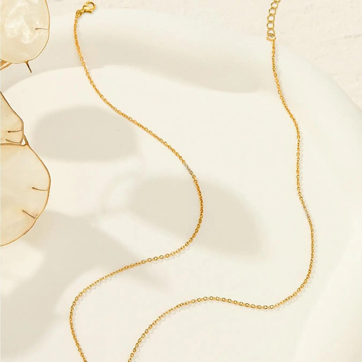 Dainty Faux Pearl Necklace