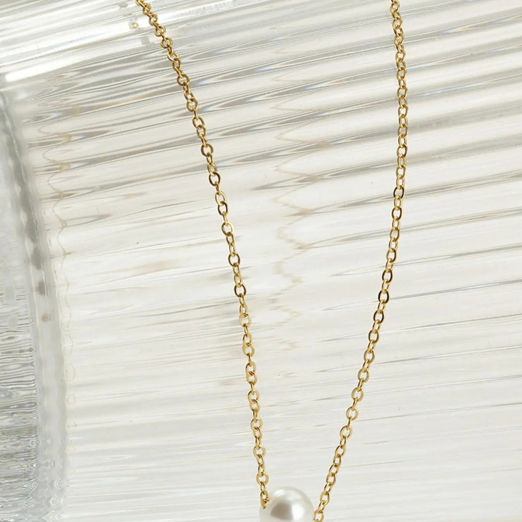 Dainty Faux Pearl Necklace