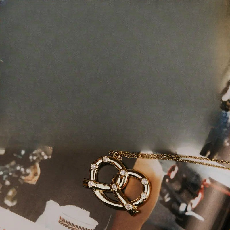 18k Dainty Pretzel Necklace