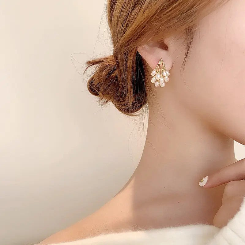 18k Elegant Pearl Drop Earrings