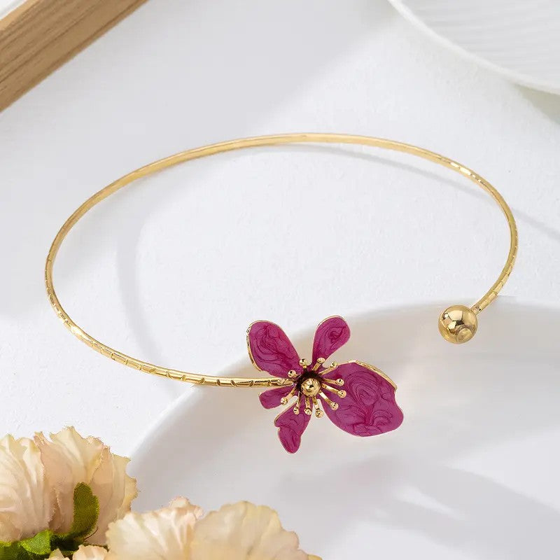 18k Elegant Flower Choker Necklace