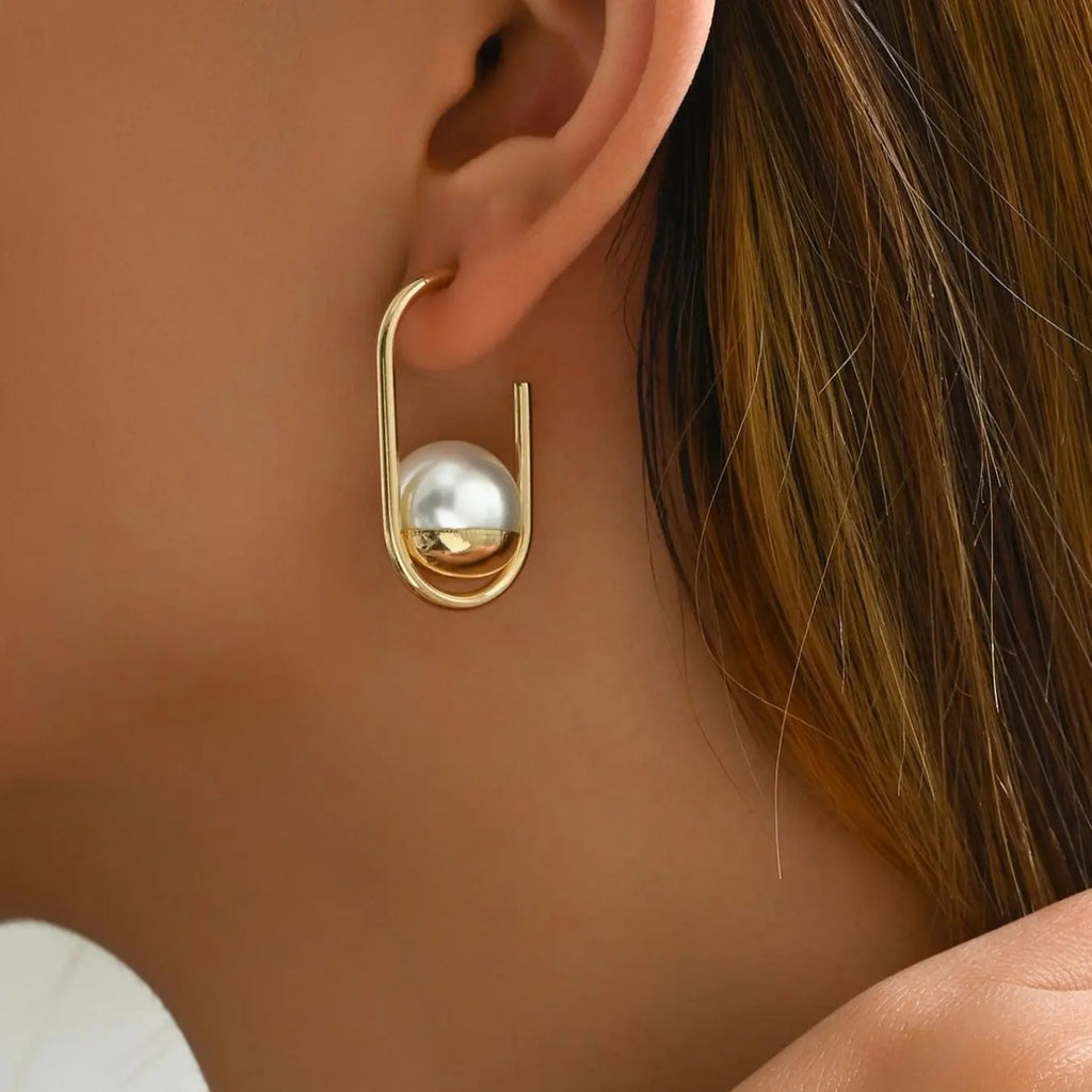 Elegant Pearl Geometric Earrings