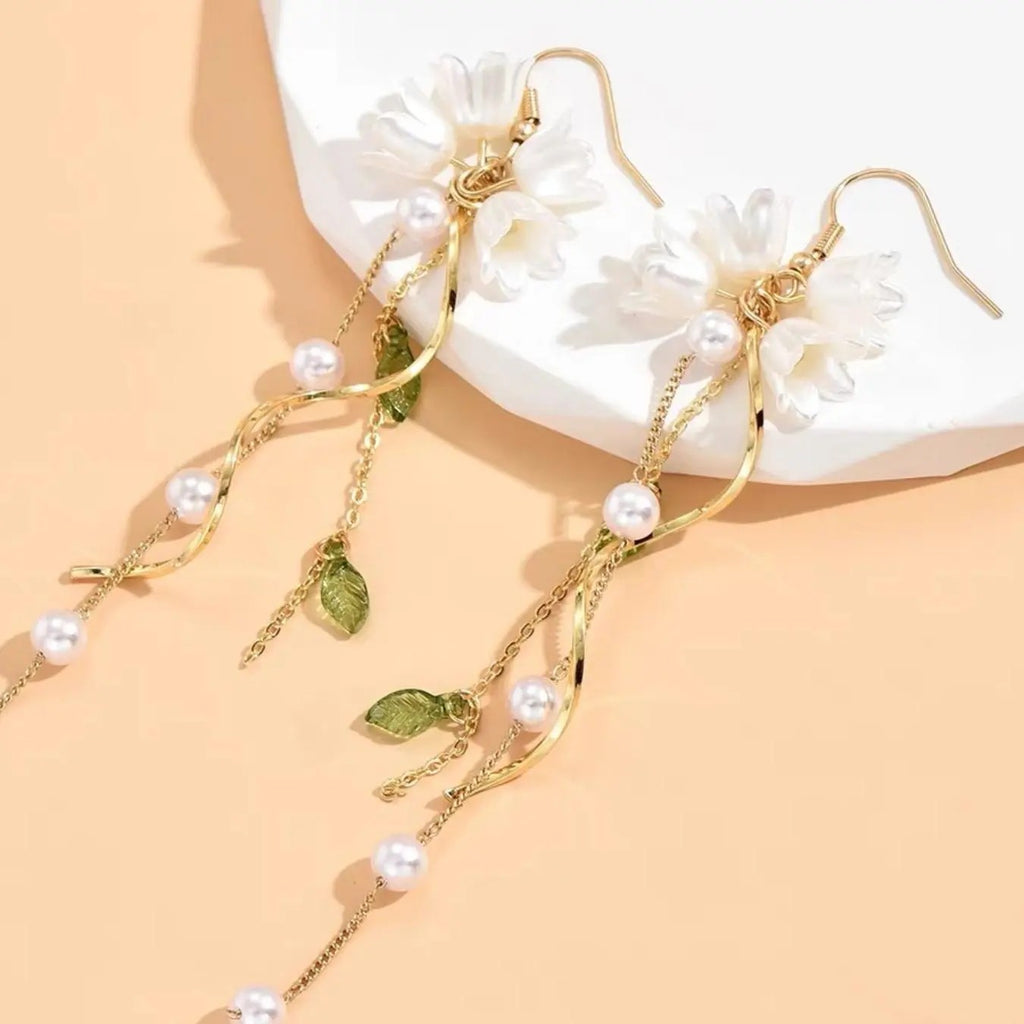 Elegant Flower Pearl Drop Earrings