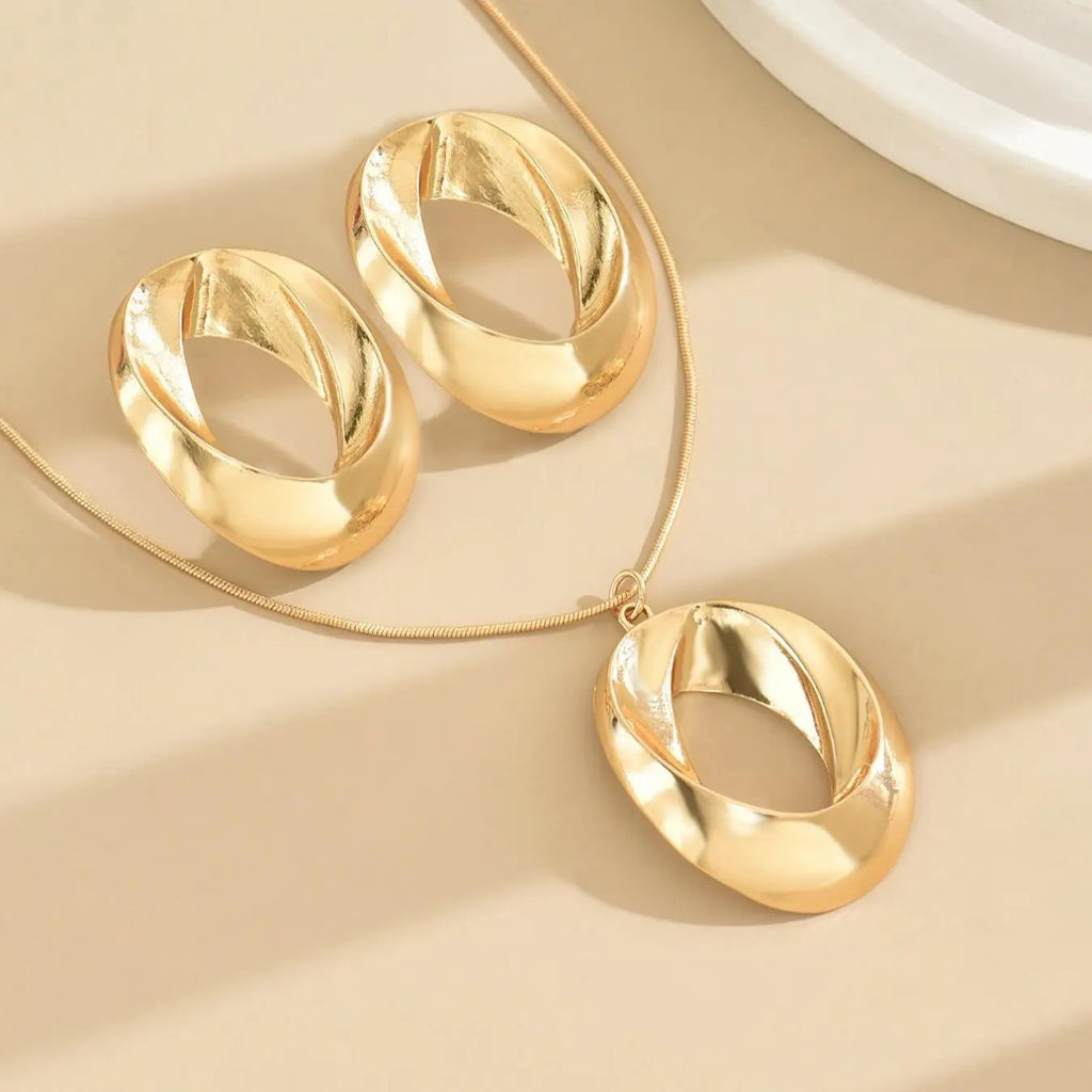 18k Geometric Oval Necklace Set