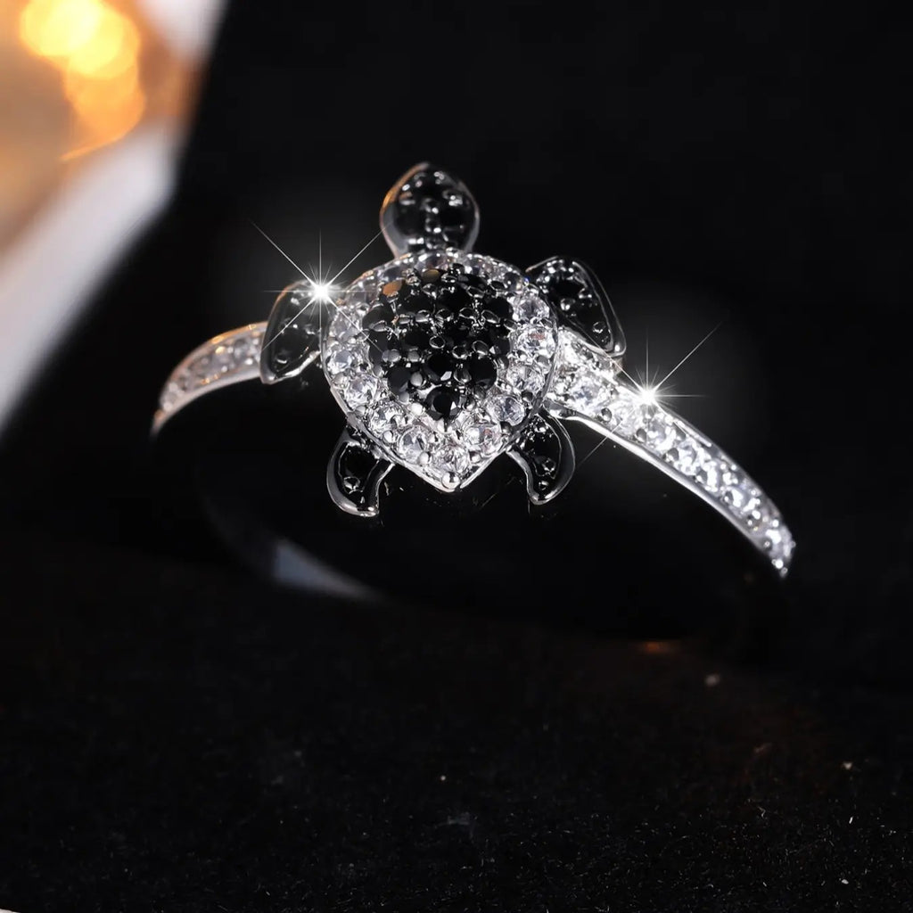 Dainty Turtle Ring