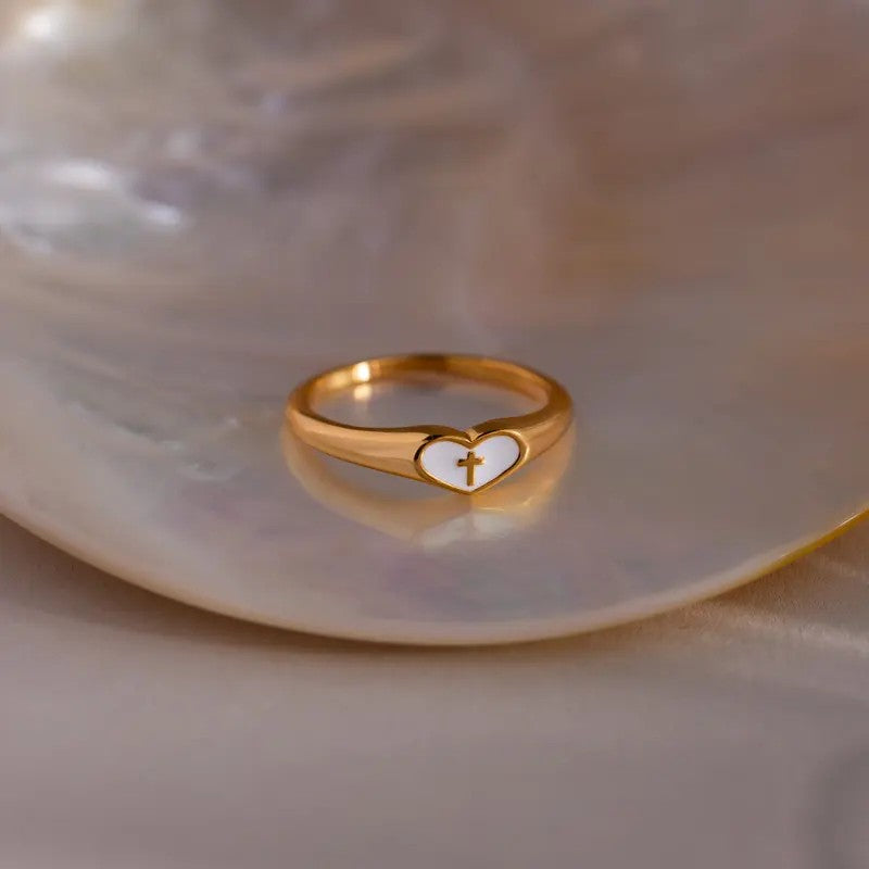 18k Minimal Heart Cross Ring