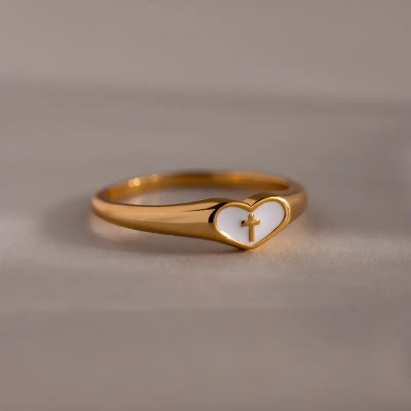 18k Minimal Heart Cross Ring