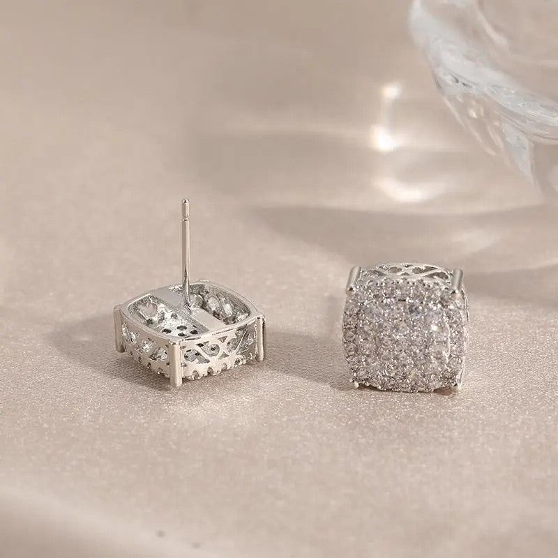 18k Geometric Square Stud Earrings