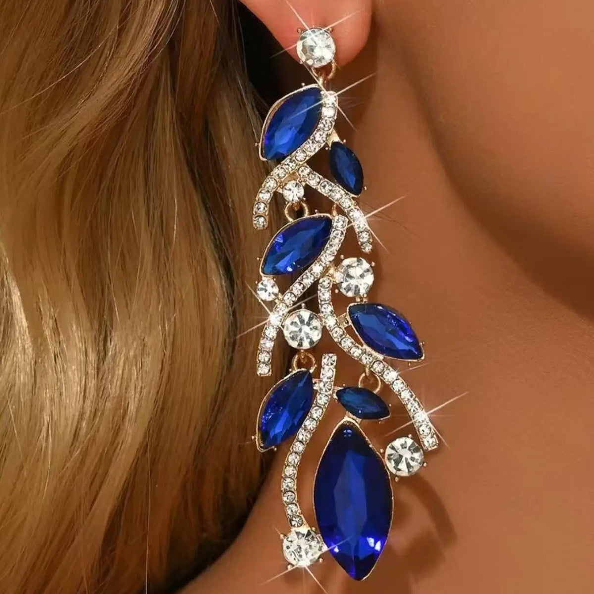 Elegant Leaf Drop Earrings