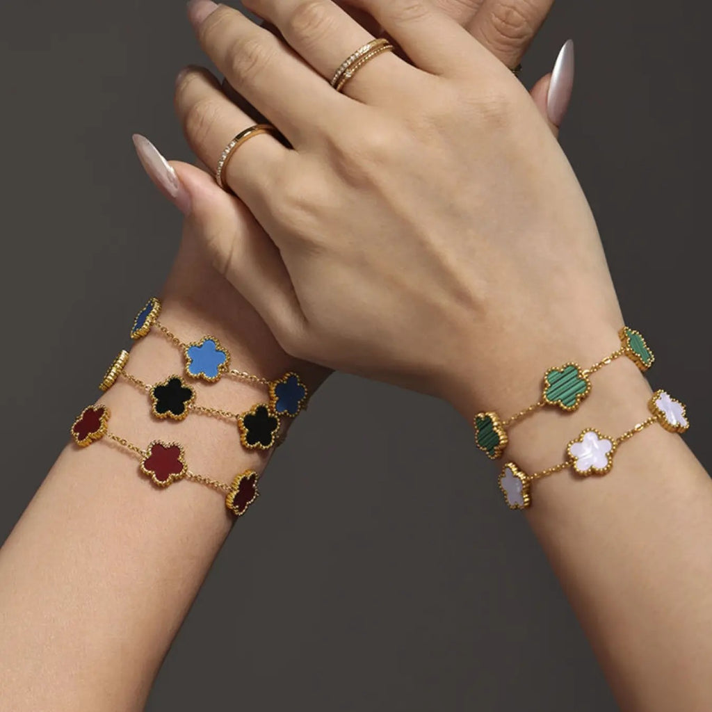 18k Dainty Floral Bracelet