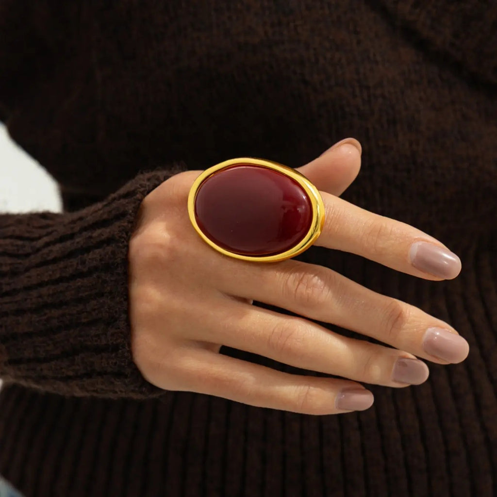 18k Elegant Oval Ring