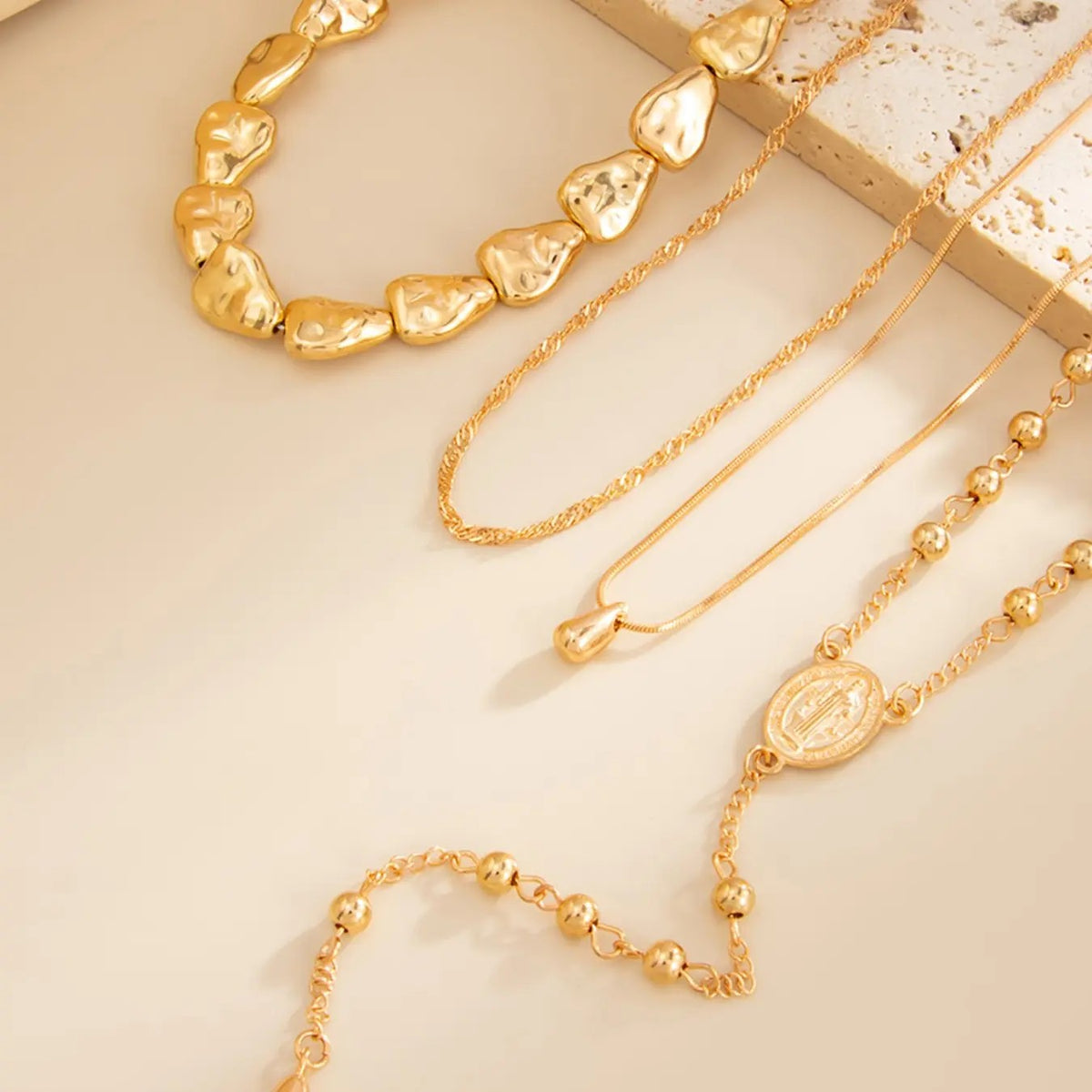 4PC 18k Layered Pendant Necklace Set
