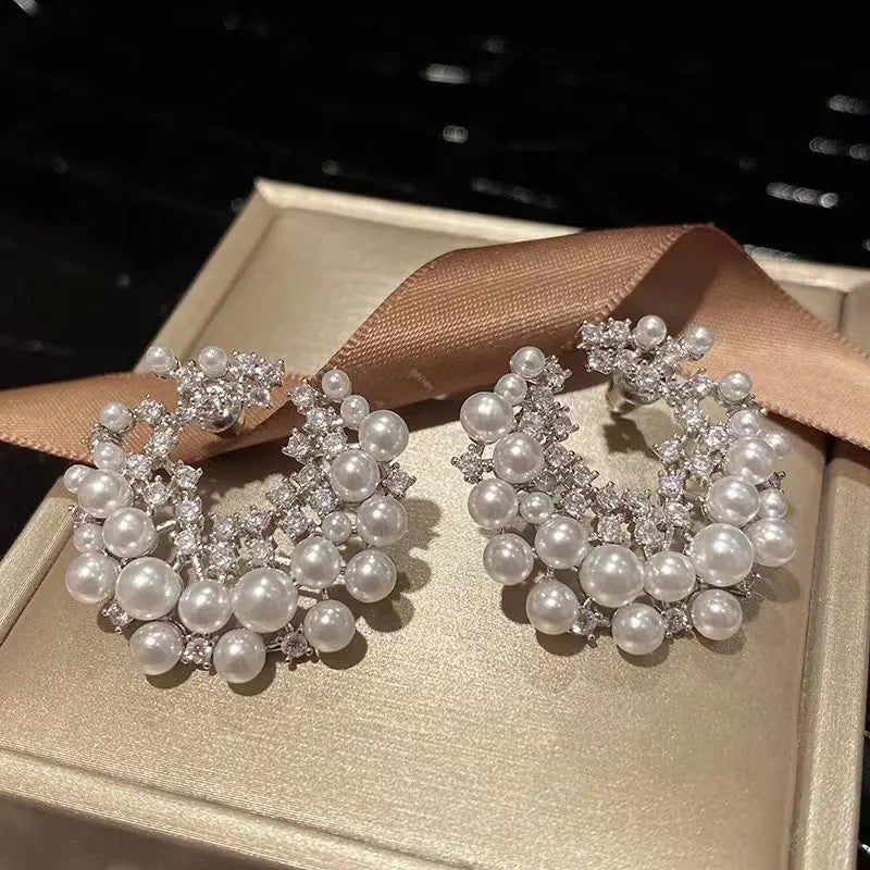 Elegant Pearl Star Stud Earrings