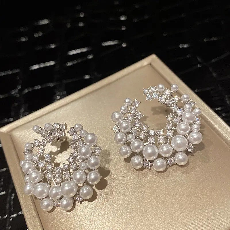 Elegant Pearl Star Stud Earrings
