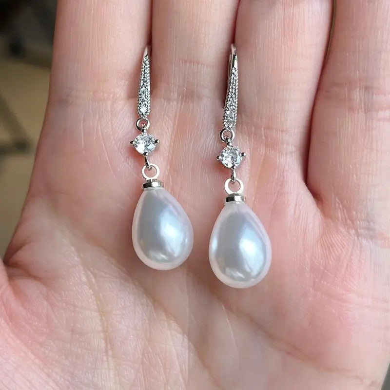 Elegant Teardrop Pearl Earrings