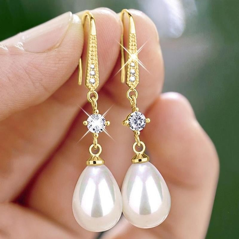 Elegant Teardrop Pearl Earrings