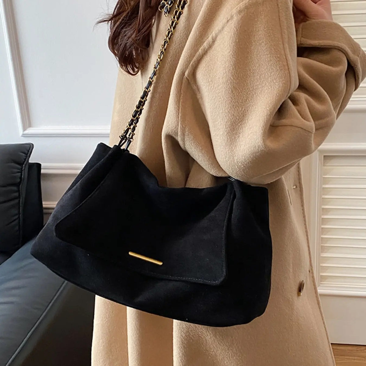 Elegant Chain Shoulder Bag