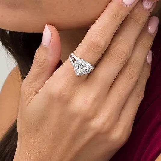 Elegant Heart Ring Set