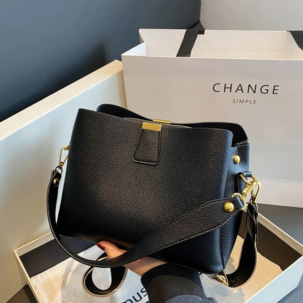 Minimal Zip Shoulder Bag