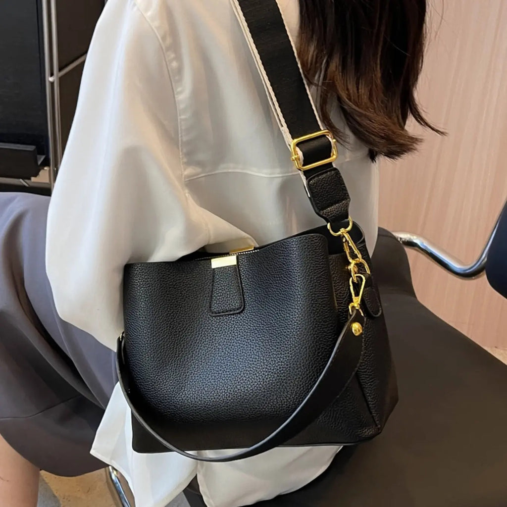 Minimal Zip Shoulder Bag