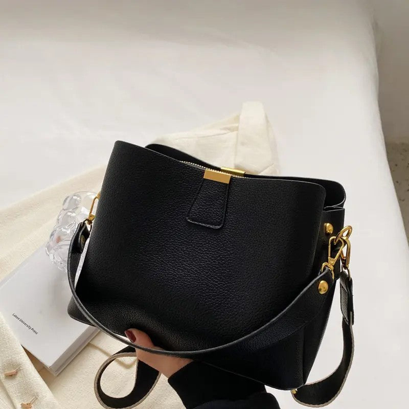 Minimal Zip Shoulder Bag