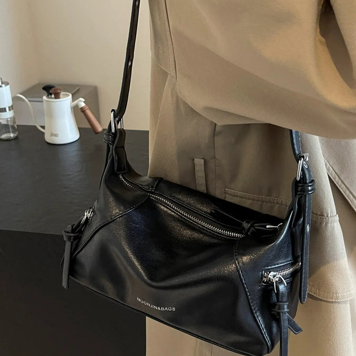 Casual Zipper Hobo Bag