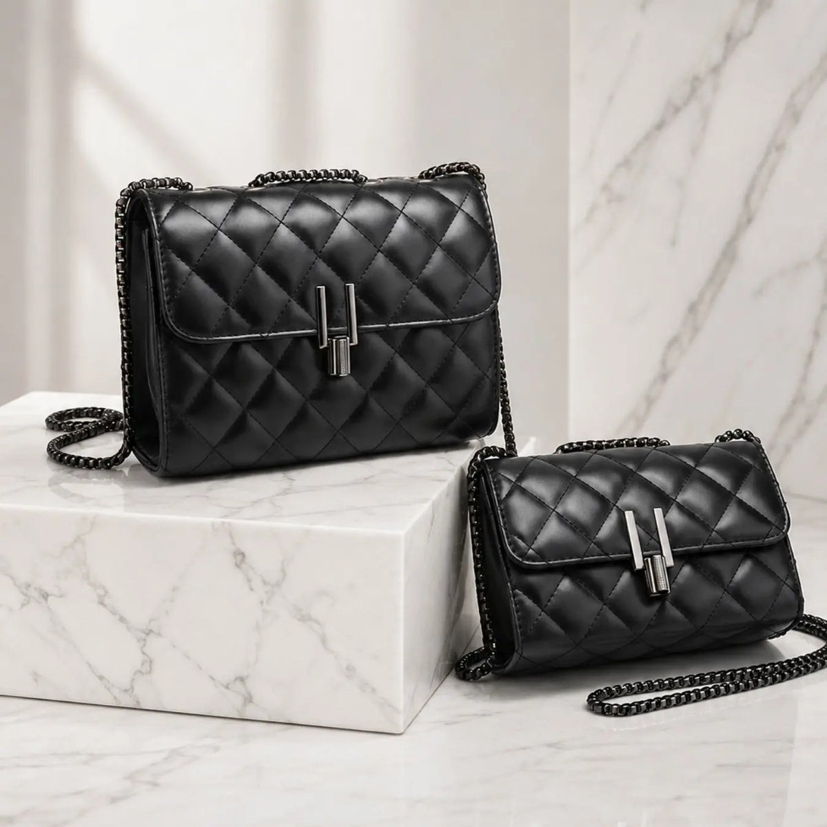 Elegant Quilted Chain Crossbody