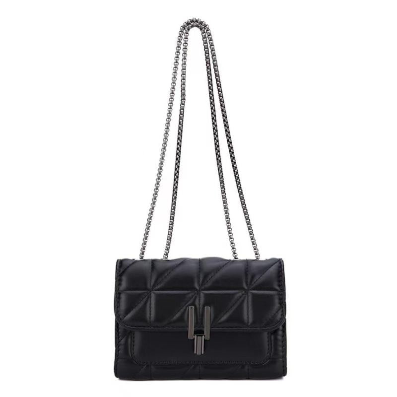 Elegant Quilted Chain Crossbody