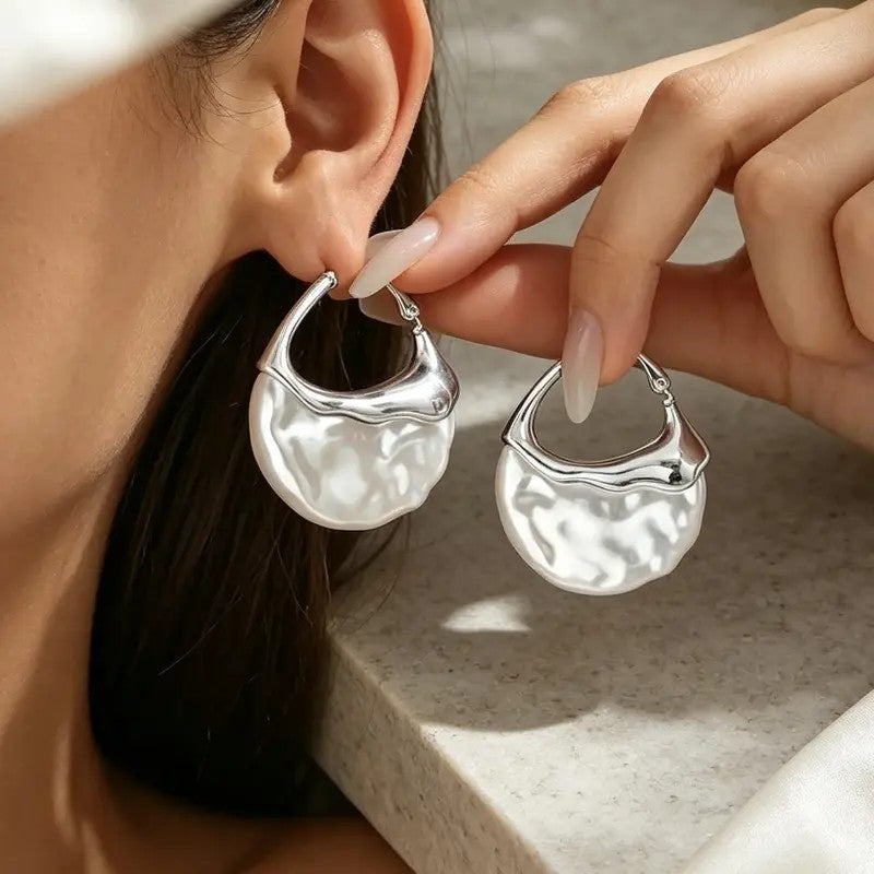 2PC Elegant Baroque Pearl Hoop Earrings