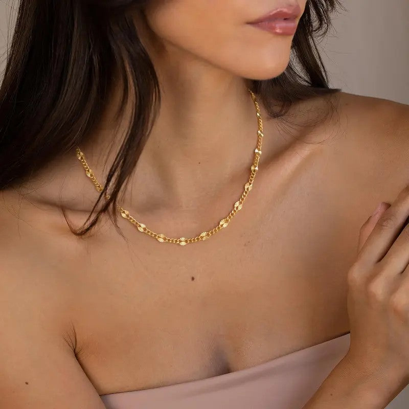 18k Elegant Sunflower Chain Necklace