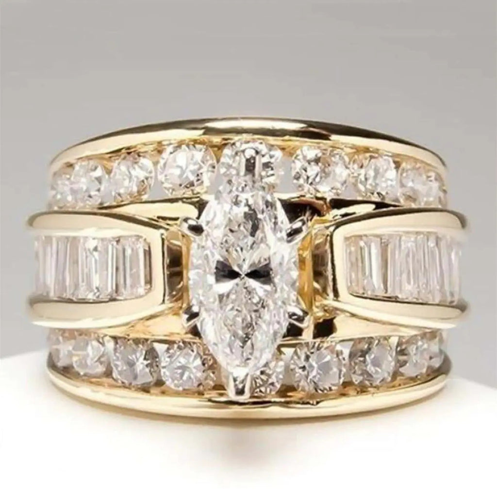 18k Elegant Marquise Ring