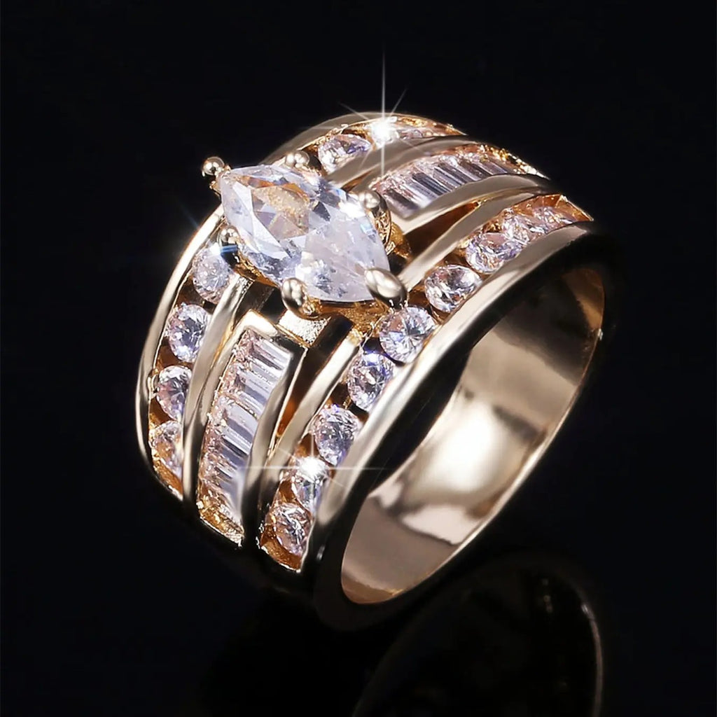 18k Elegant Marquise Ring